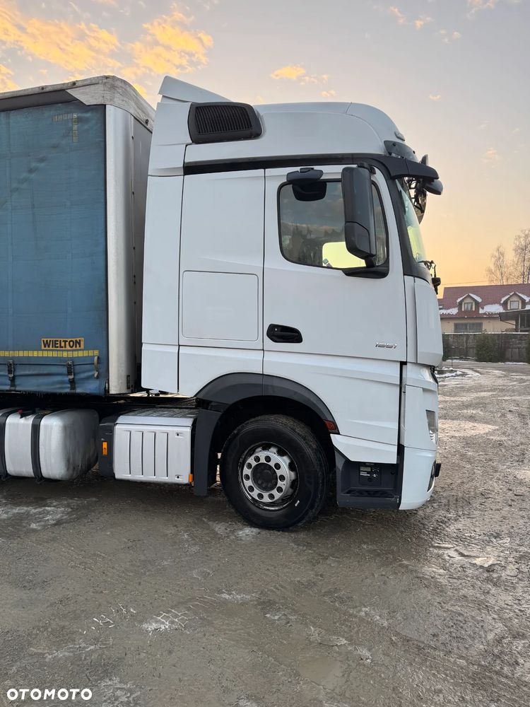 Mercedes-Benz Actros - 6