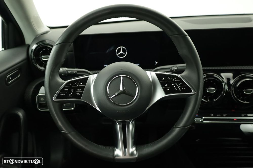 Mercedes-Benz A 200 Standard - 15
