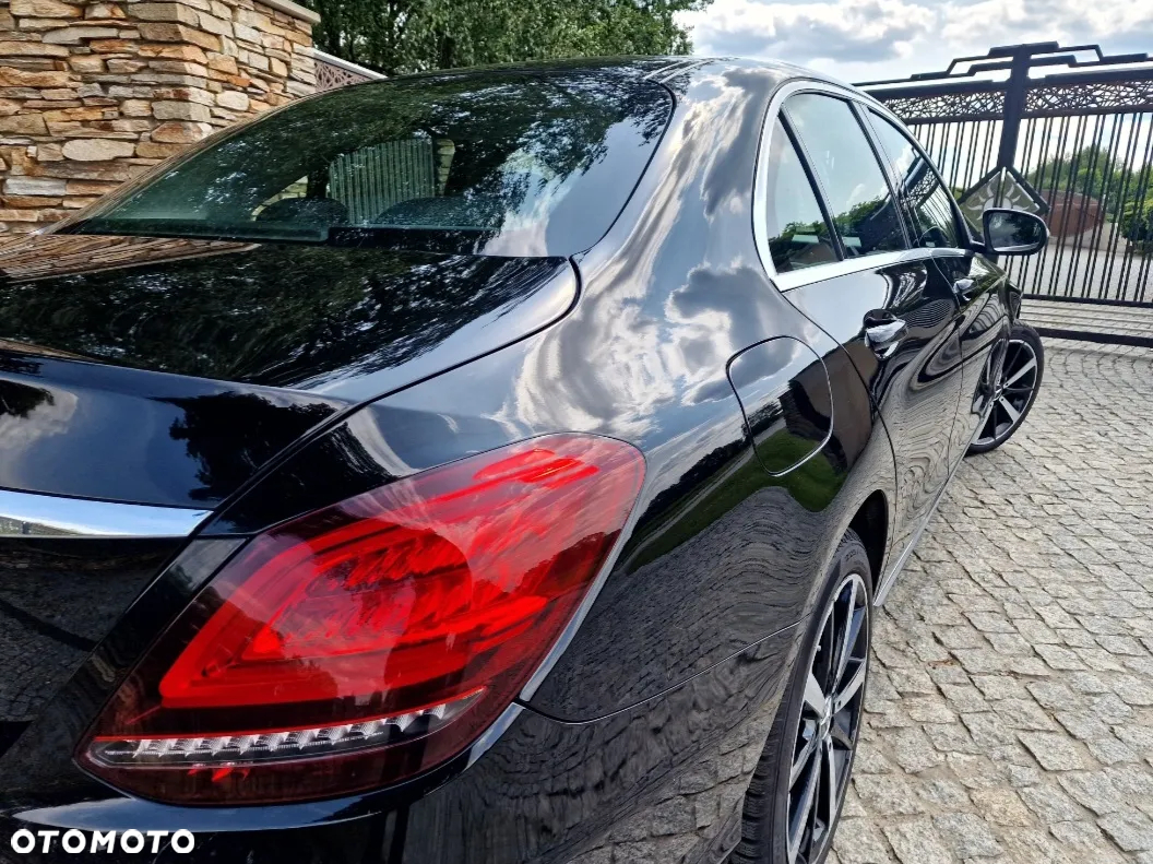 Mercedes-Benz Klasa C 180 9G-TRONIC - 14
