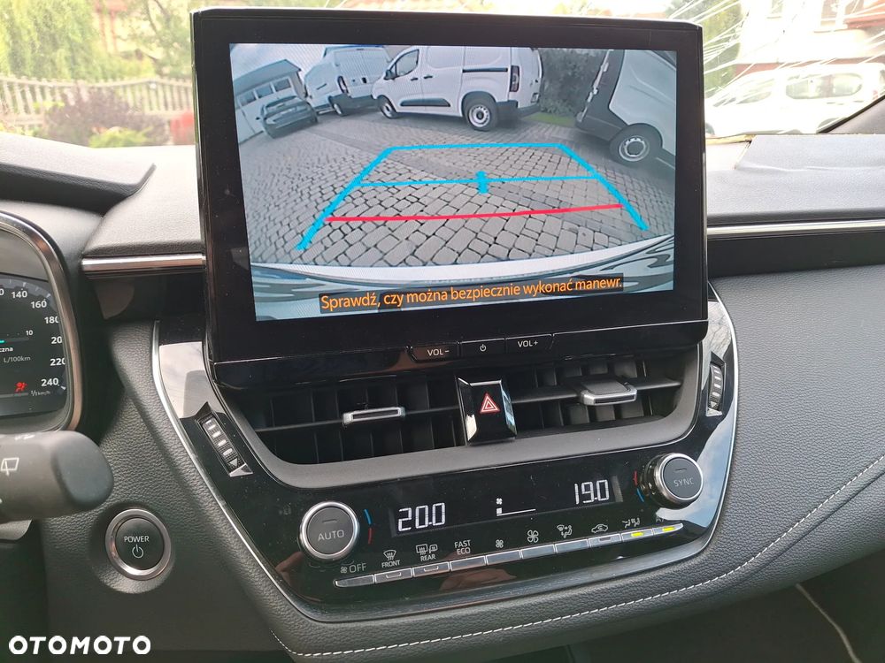 Toyota Camry 2.5 Hybrid Comfort CVT - 20