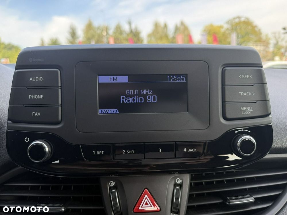 Hyundai i30 1.5 DPI Classic + - 23