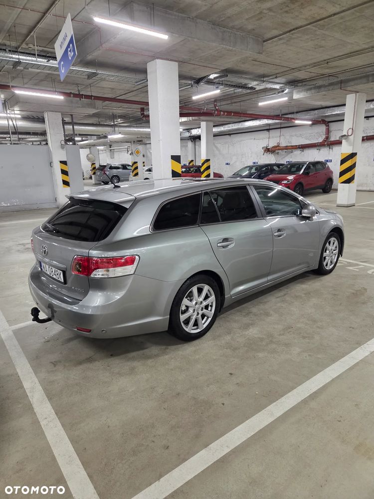Toyota Avensis 2.0 Multidrive S Executive - 3