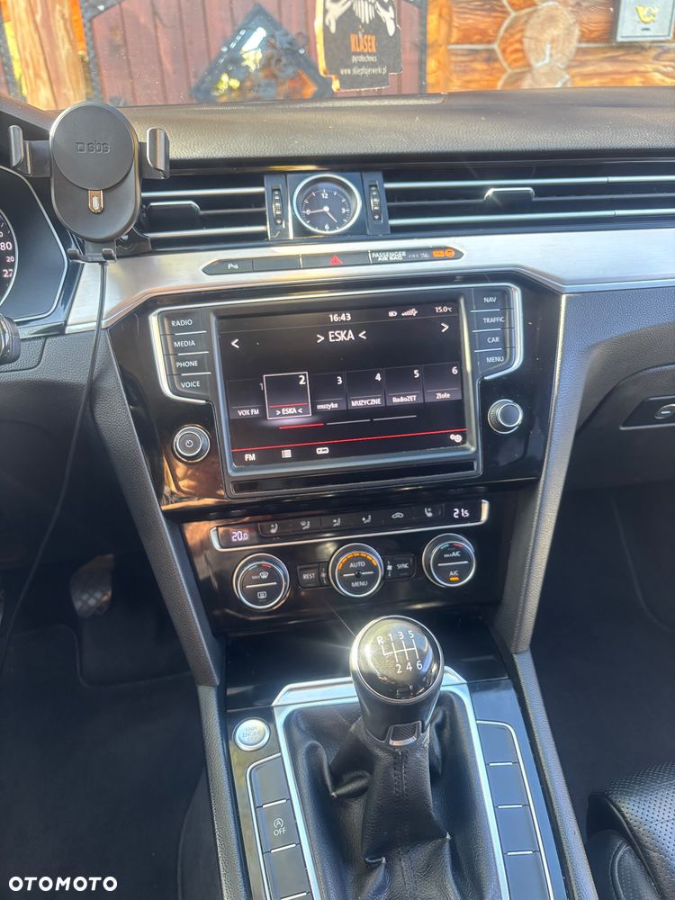 Volkswagen Passat 2.0 TDI BMT Highline - 12