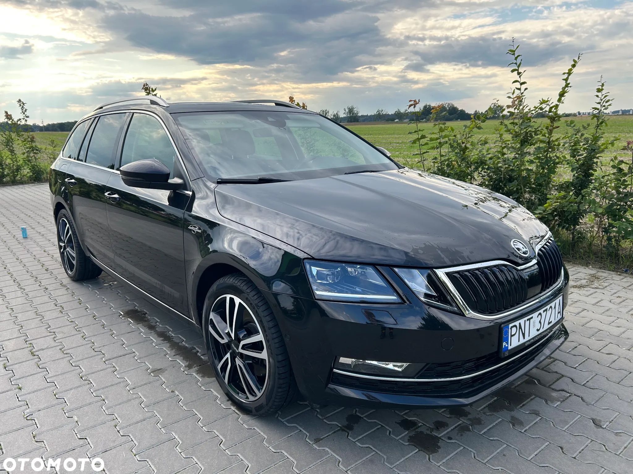 Skoda Octavia Combi 2.0 TDI 4x4 DSG L&K - 1