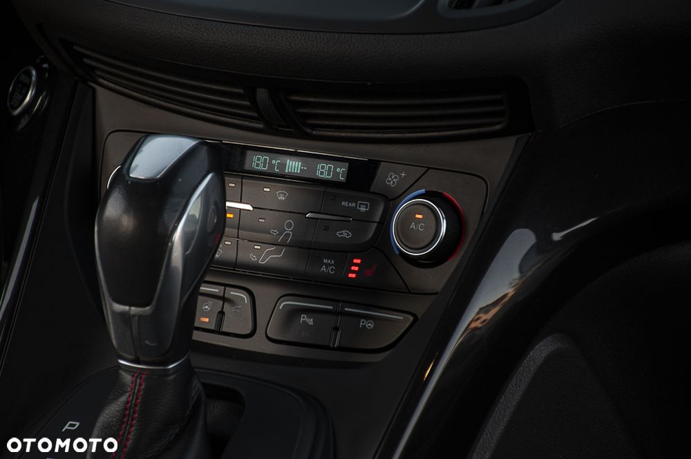 Ford Kuga 2.0 TDCi 4x4 ST-Line - 17