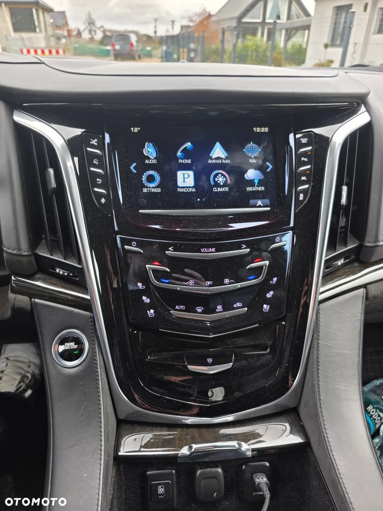 Cadillac Escalade 6.2 V8 ESV Platinum - 13