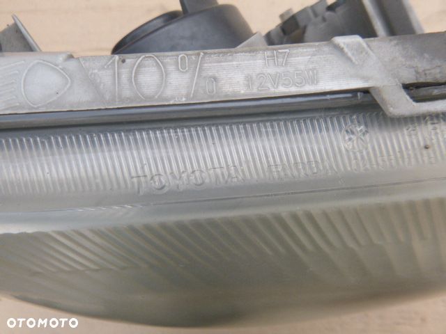 LAMPA PRAWY PRZÓD PRAWA PRZEDNIA TOYOTA COROLLA E12 01- - 16