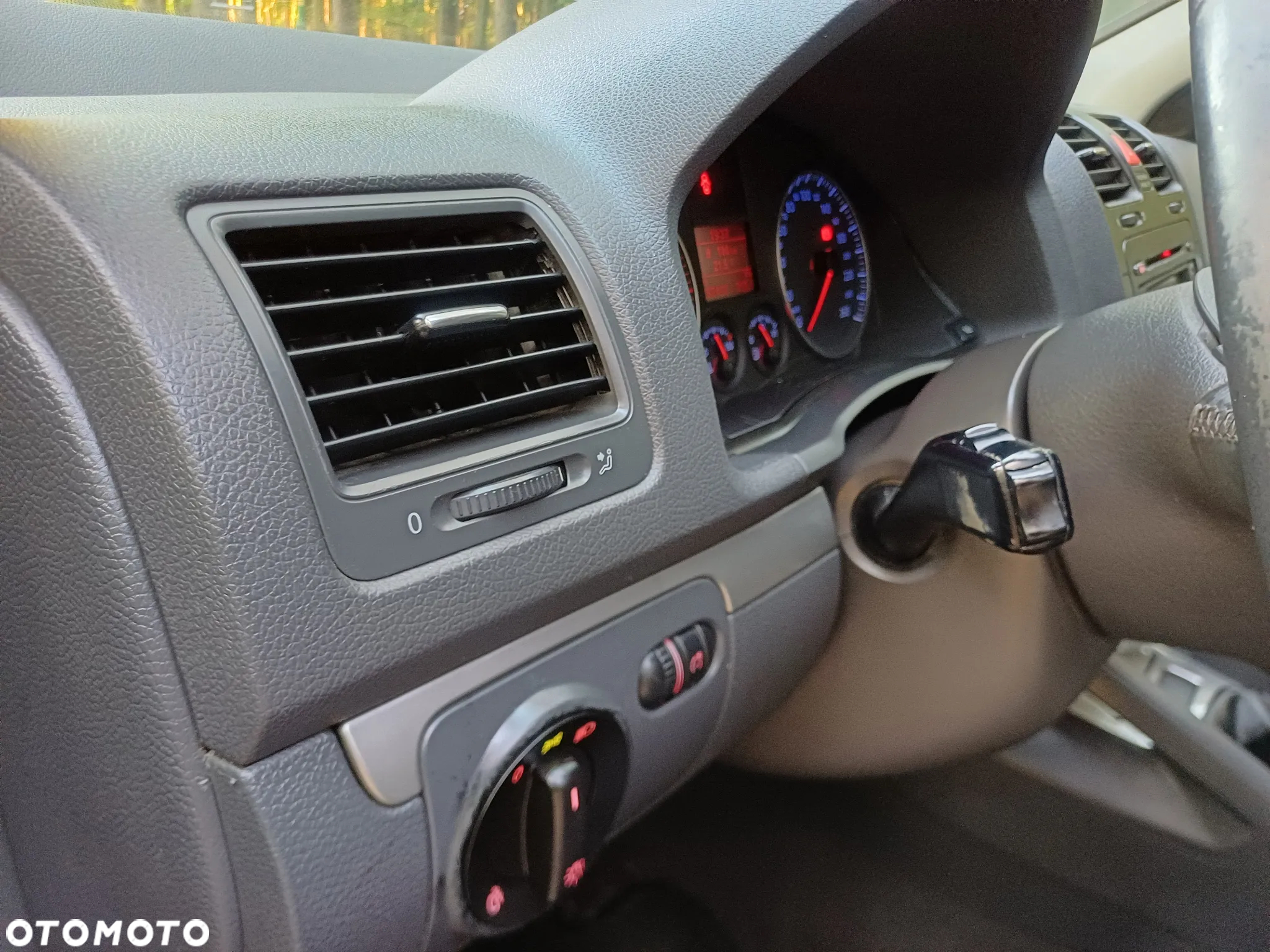 Volkswagen Golf 1.9 TDI Comfortline - 21