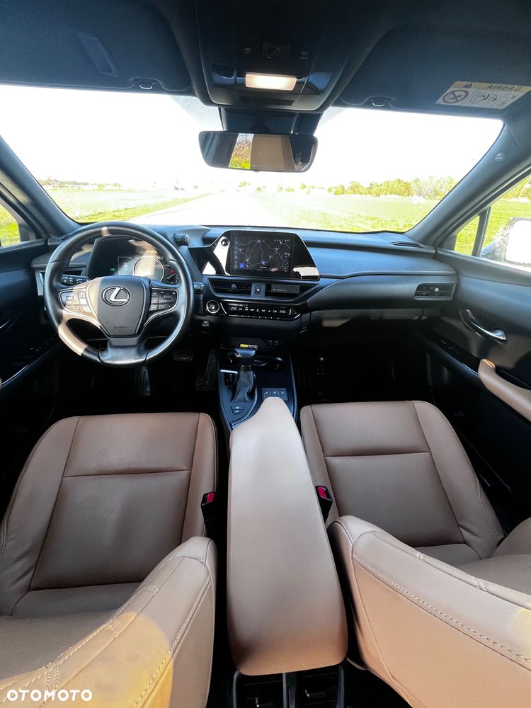 Lexus UX 200 GPF F Sport 2WD - 31