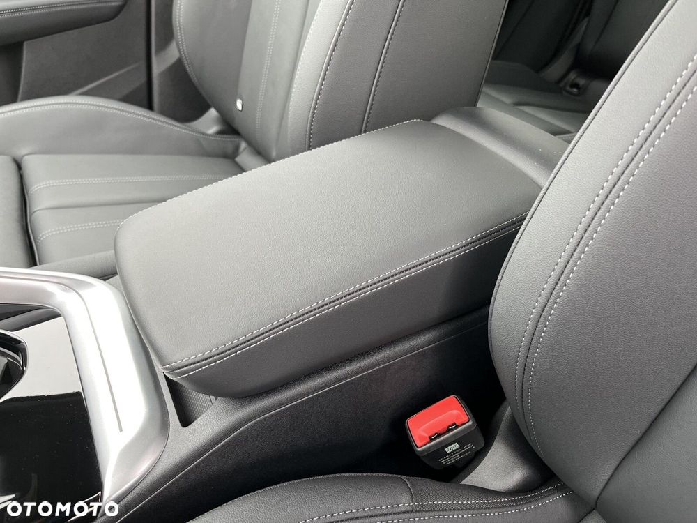 Audi Q5 Sportback - 30