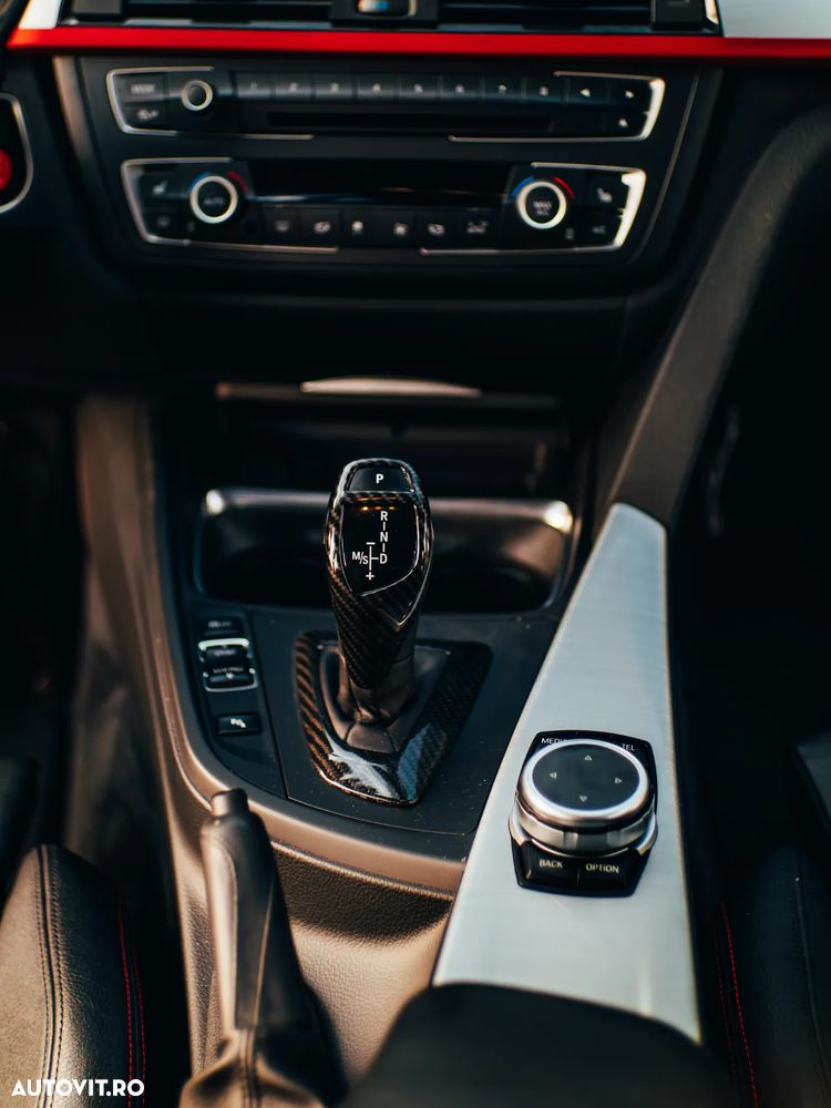 BMW Seria 3 335i Sport-Aut. Sport Line - 12