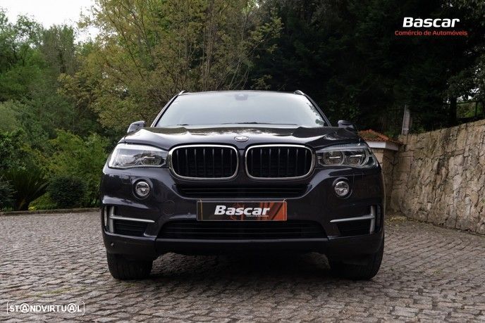 BMW X5 25 d sDrive Comfort 7L - 3