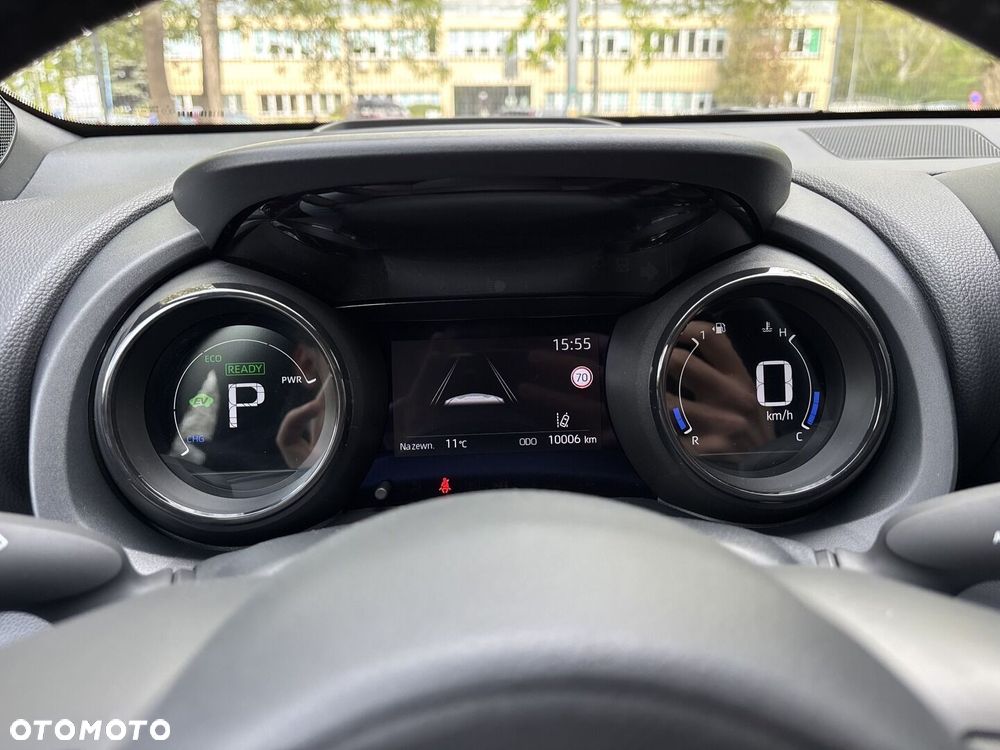 Toyota Yaris - 10