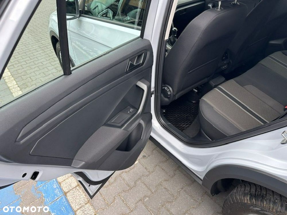 Volkswagen T-Roc 1.0 TSI Advance - 17