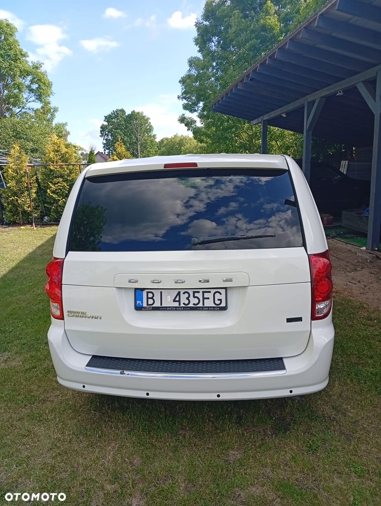 Dodge Grand Caravan - 33