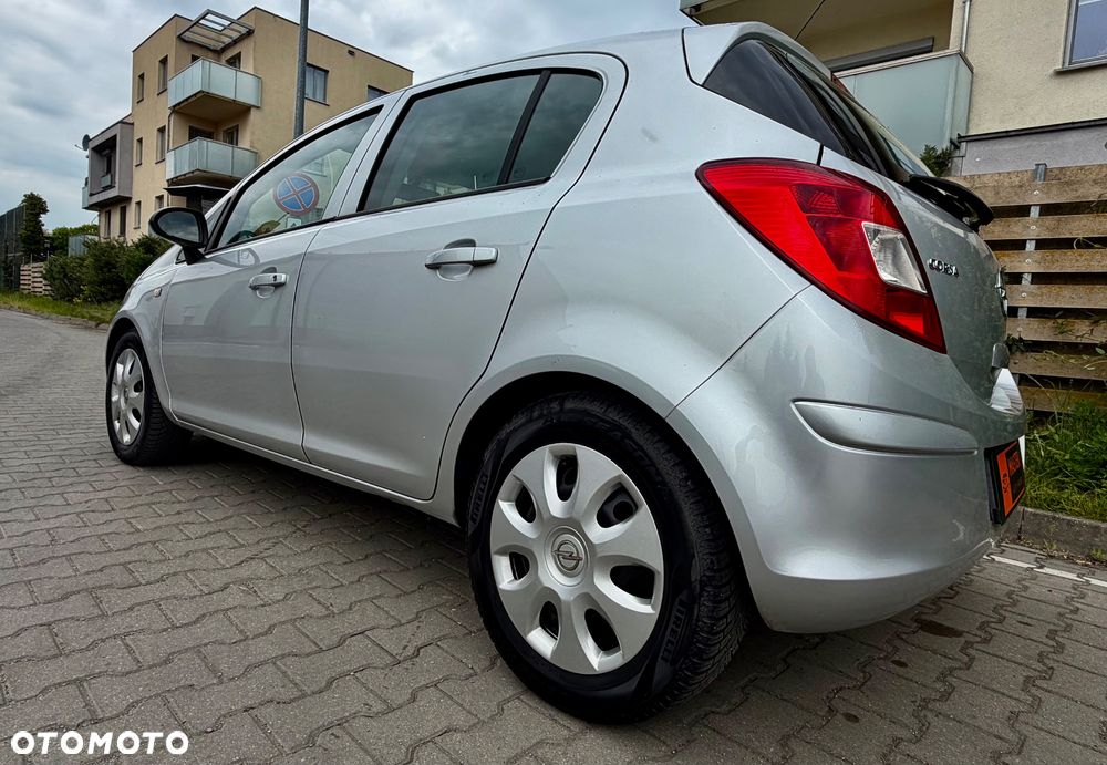 Opel Corsa 1.2 16V Innovation - 13