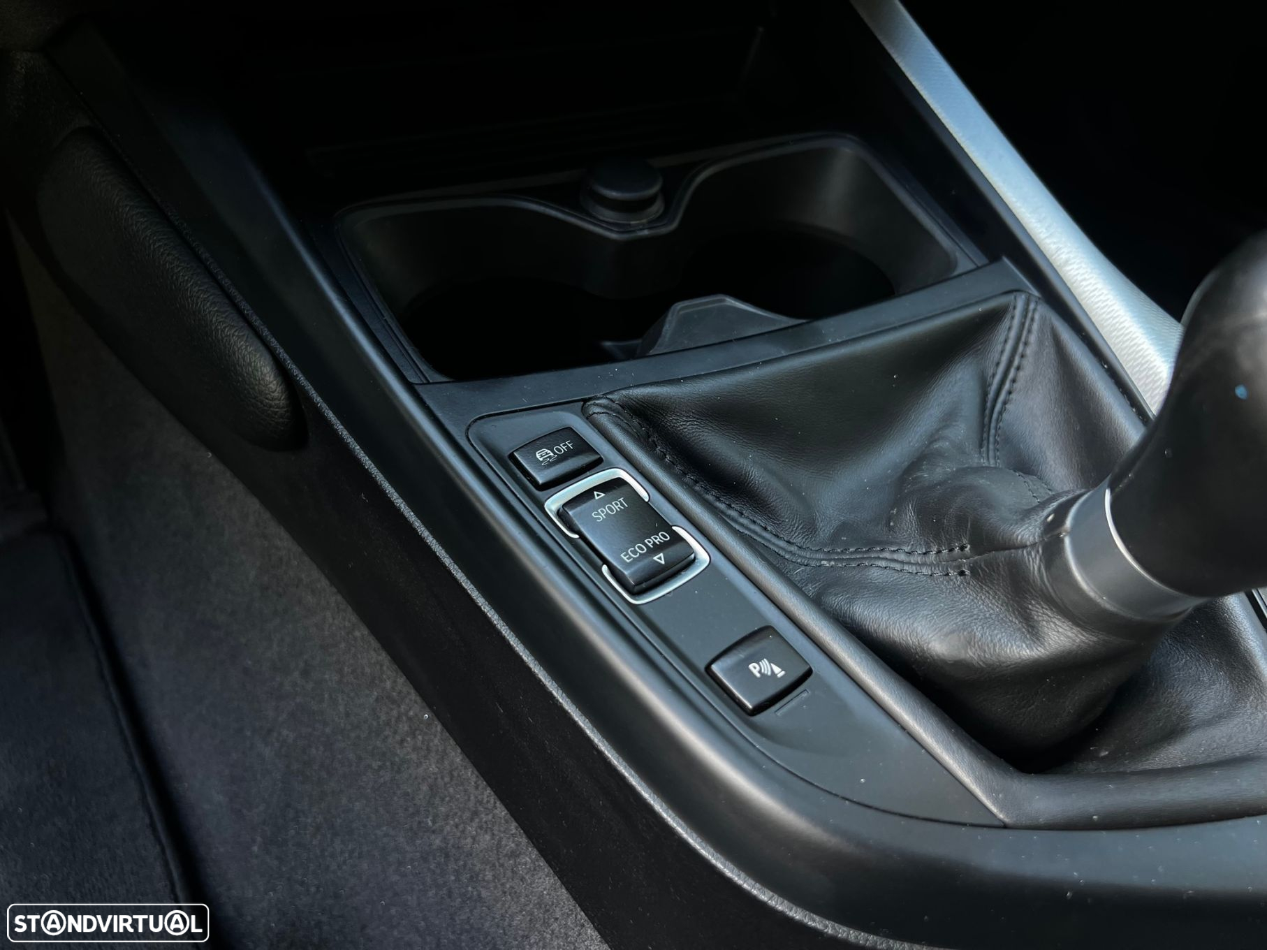BMW 116 d Pack M - 26