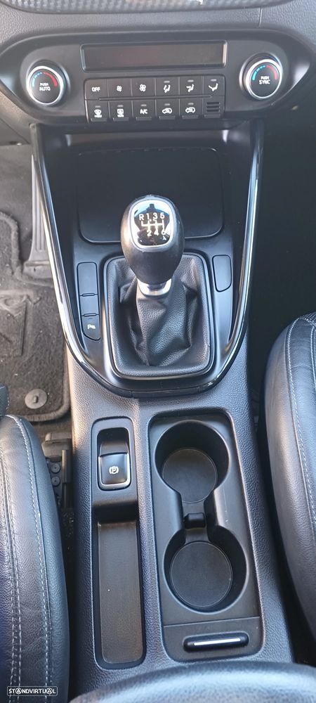 Kia Carens 1.7 CRDi ISG TX - 29