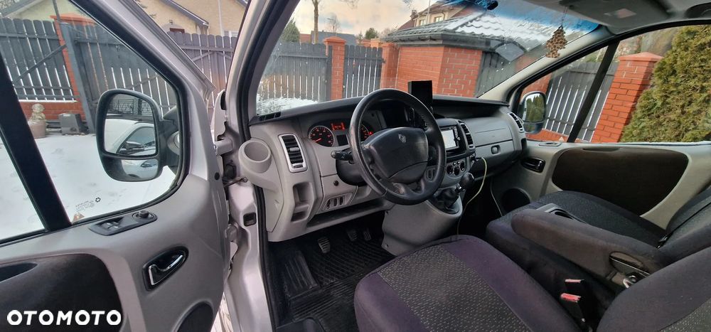 Renault Trafic - 13