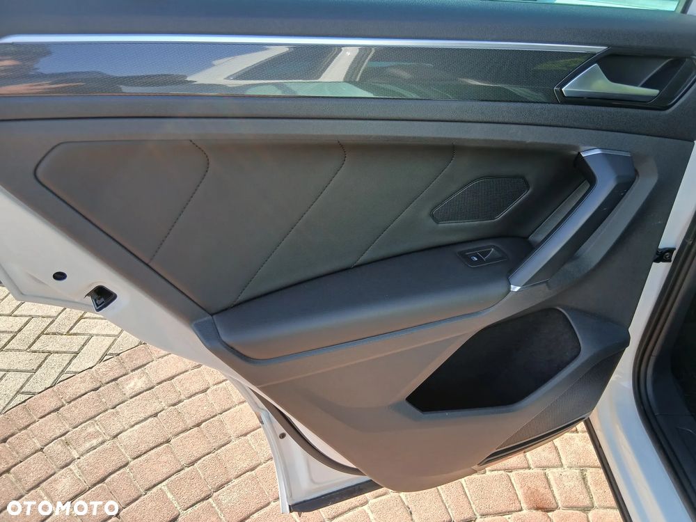 Volkswagen Tiguan 2.0 TDI SCR DSG R-Line - 25