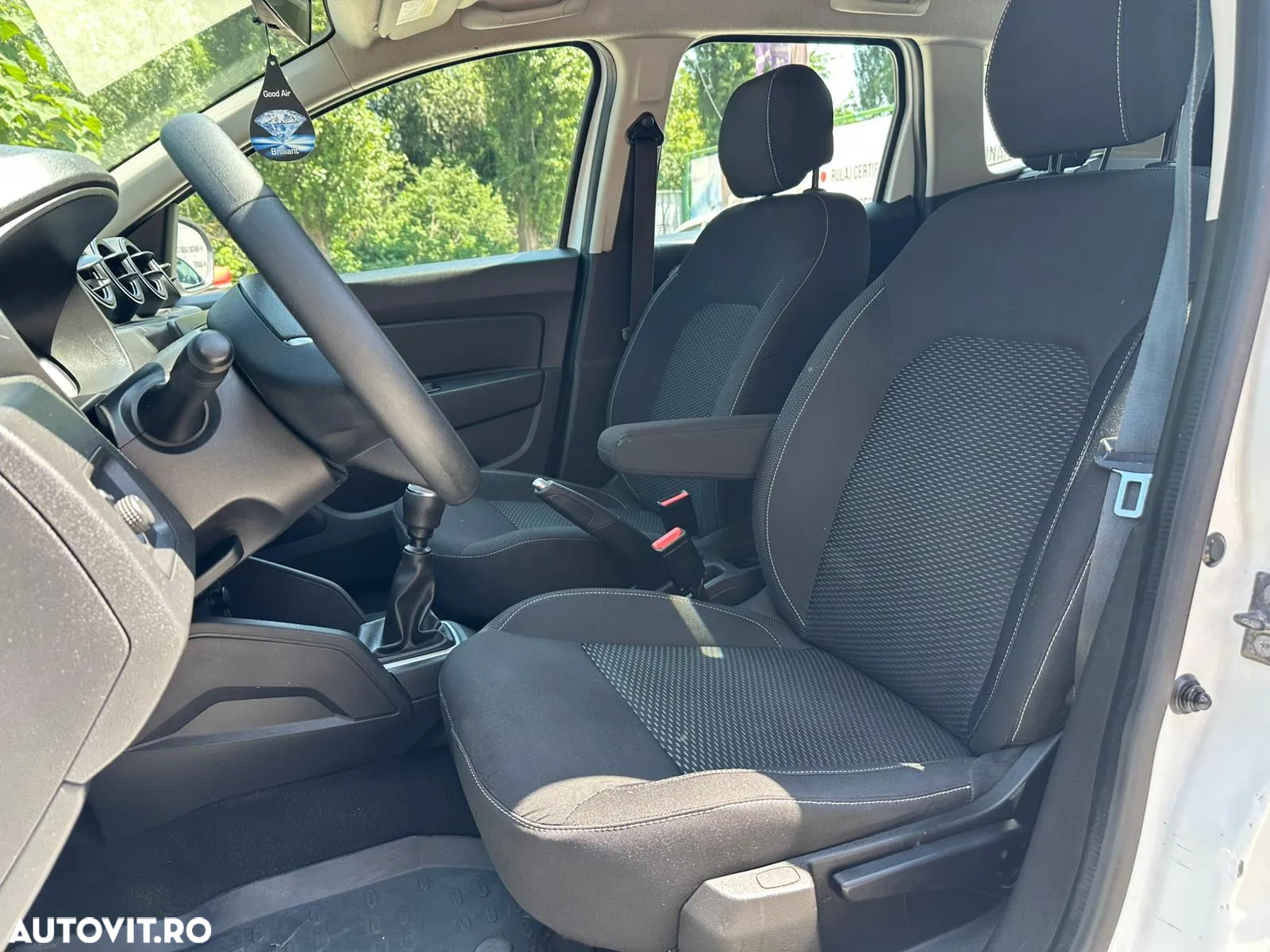 Dacia Duster 1.5 Blue dCi 4WD Comfort - 11