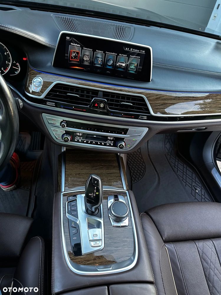 BMW Seria 7 740d xDrive - 19
