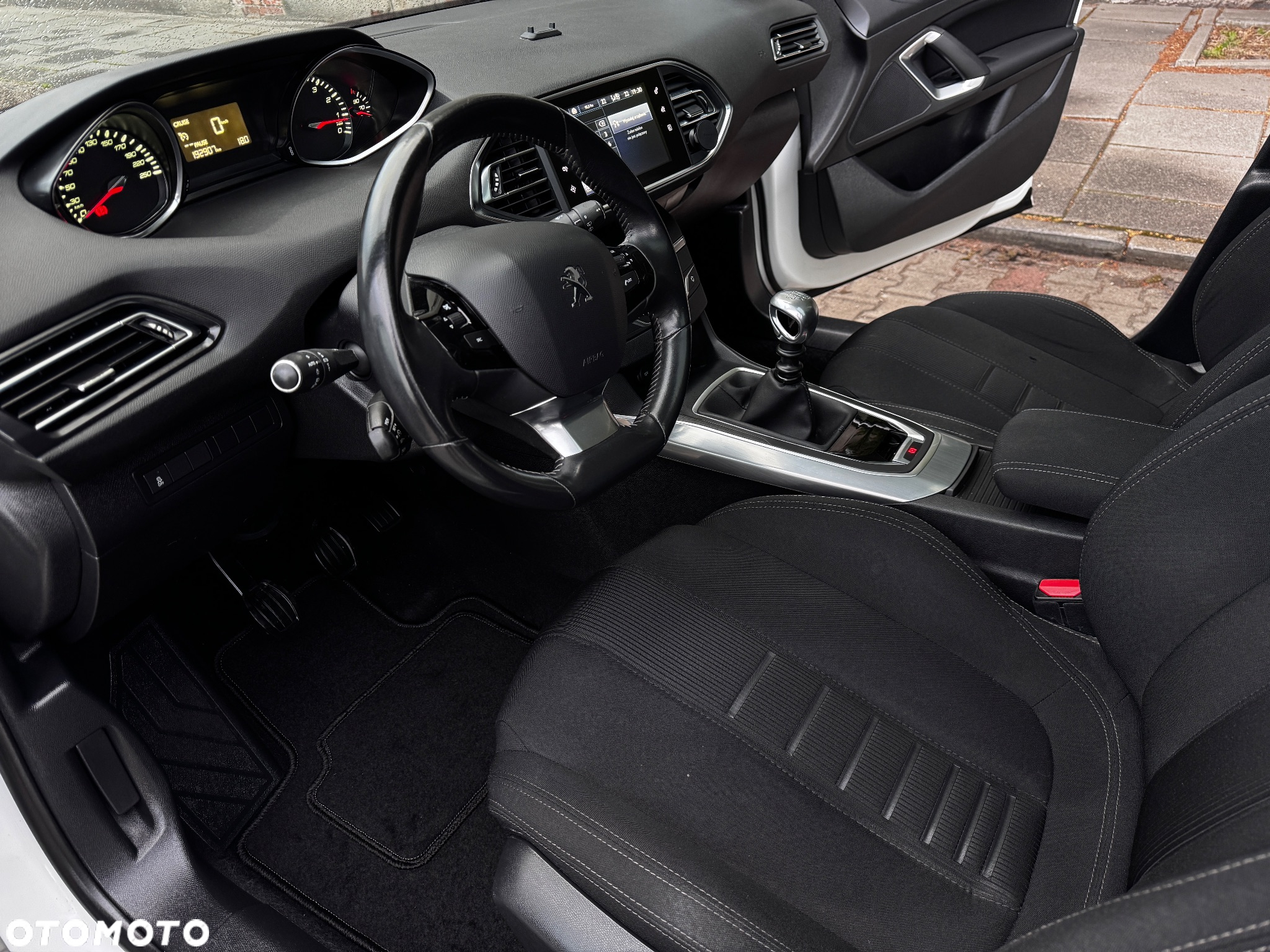 Peugeot 308 SW 155 THP Allure - 11