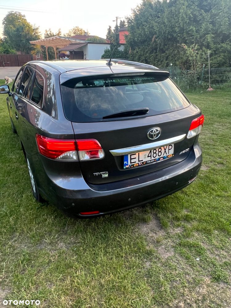 Toyota Avensis - 7
