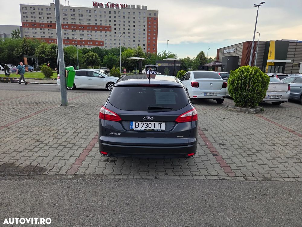 Ford Focus 1.6 TDCI DPF Start-Stopp-System Titanium - 6