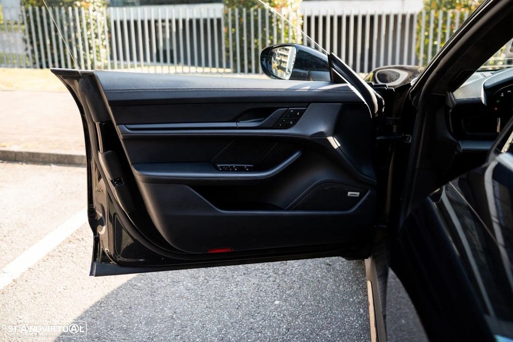 Porsche Taycan Turbo — fotografia 6