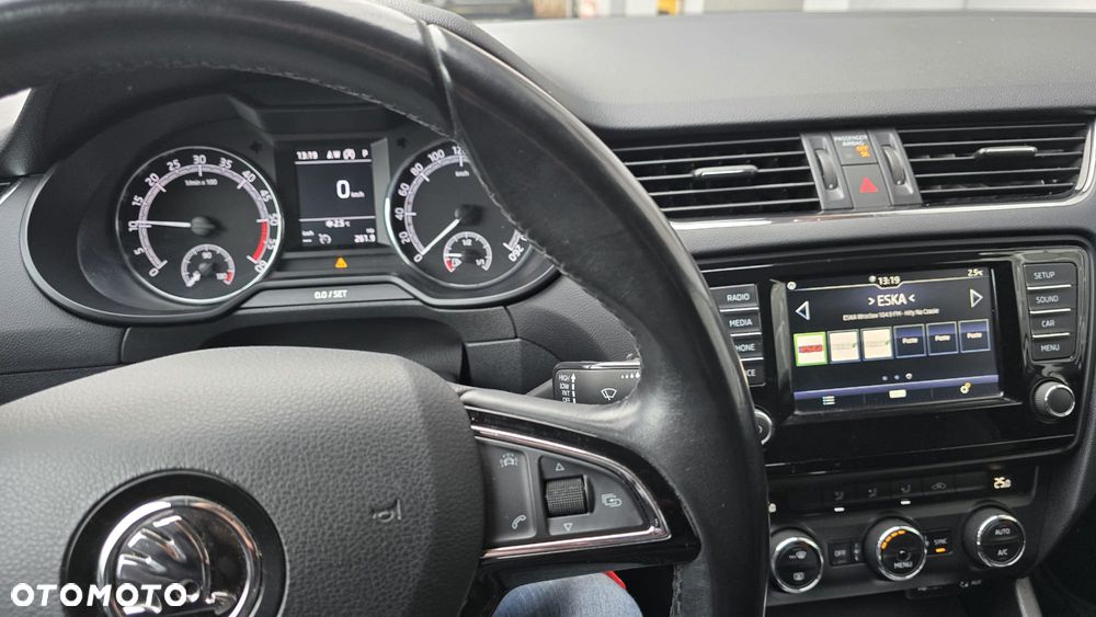 Skoda Octavia 1.6 TDI Ambition DSG - 22