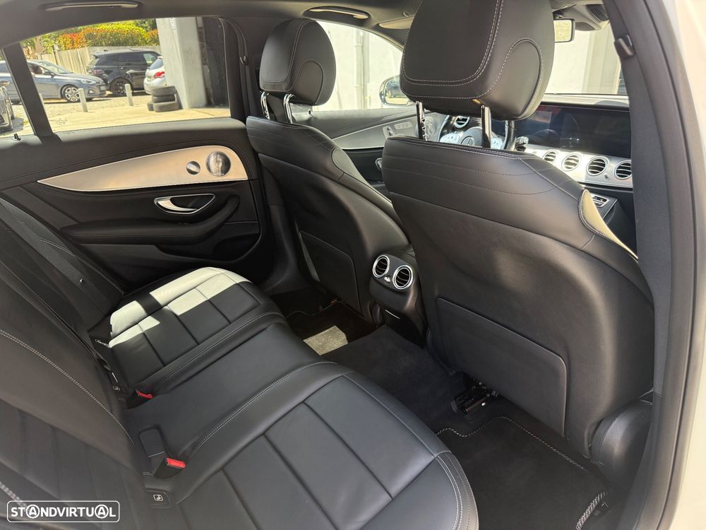 Mercedes-Benz E 300 de AMG Line - 18