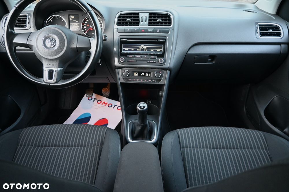 Volkswagen Polo 1.6 TDI Highline - 17