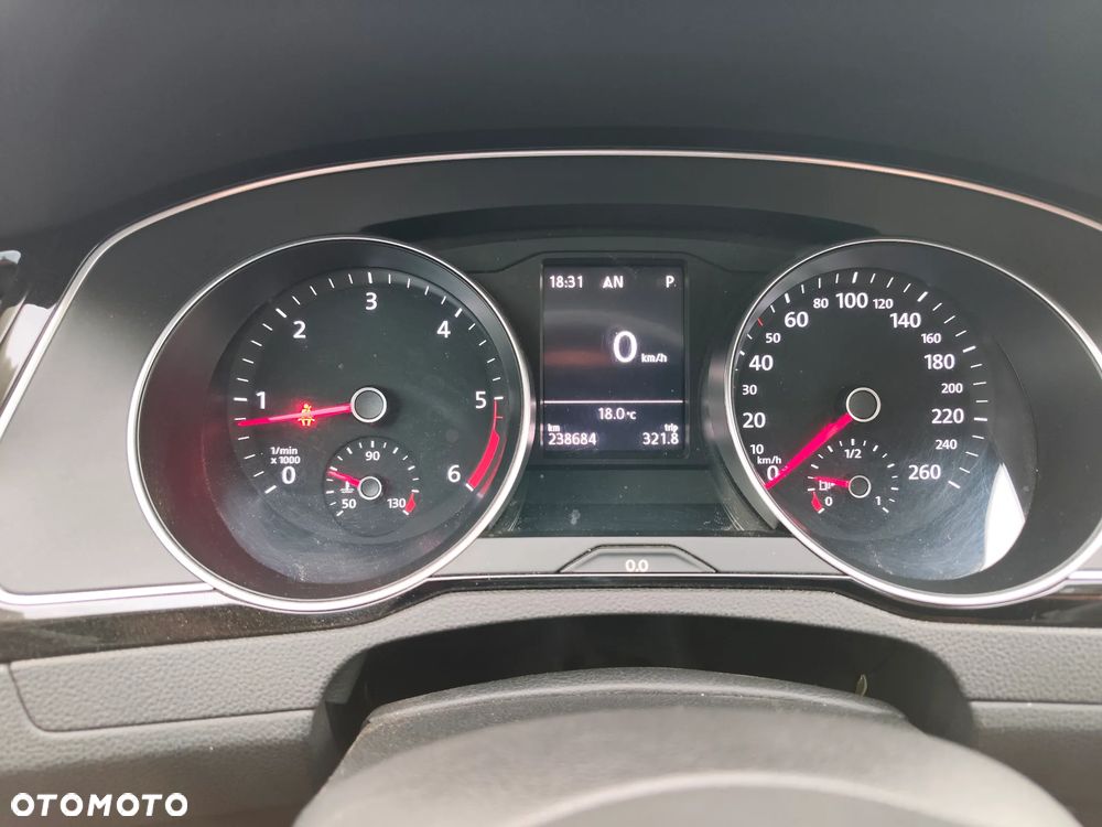 Volkswagen Passat 2.0 TDI BMT Comfortline DSG - 18