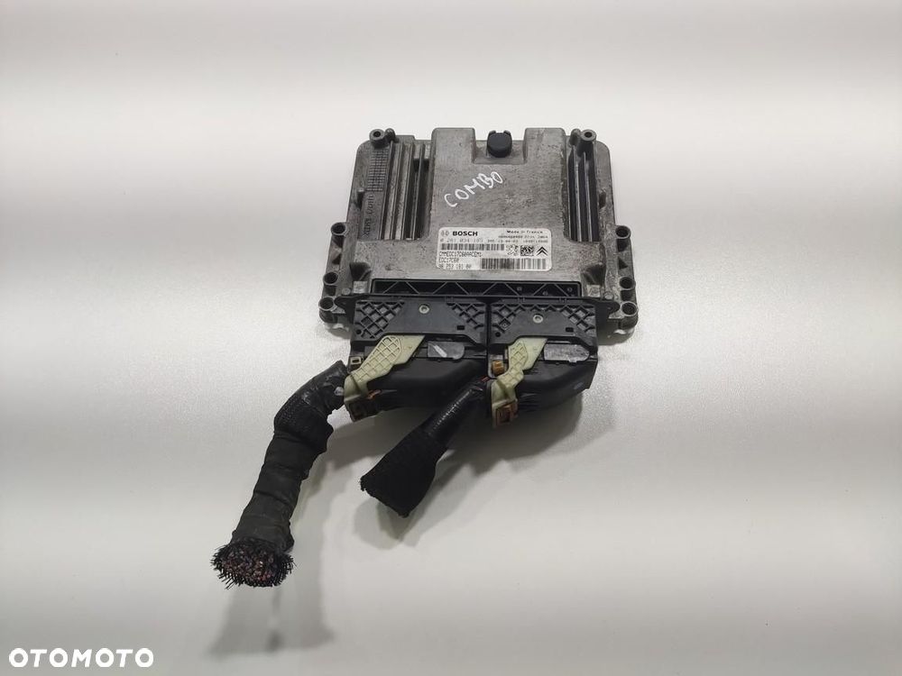 STEROWNIK KOMPUTER SILNIKA OPEL COMBO E 1.6 CDTI 2018-2023 9825318180 - 2