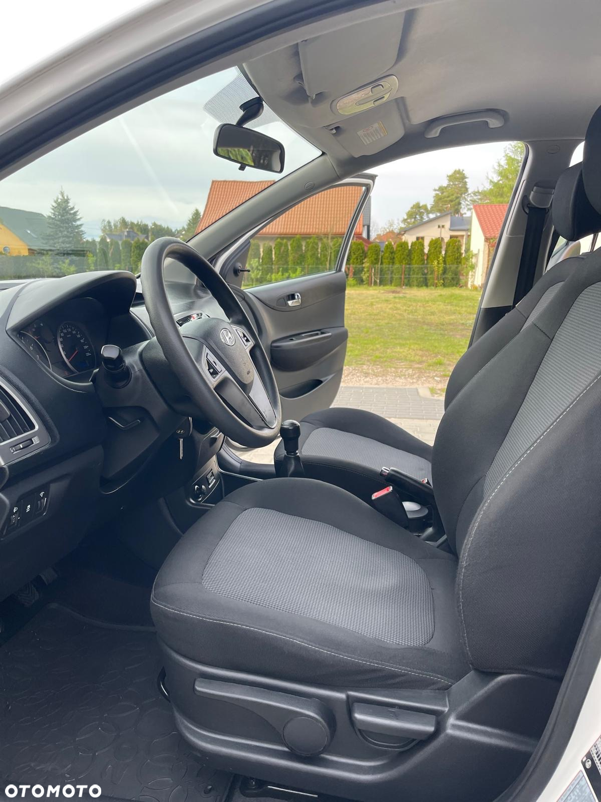Hyundai i20 1.2 Trend - 26