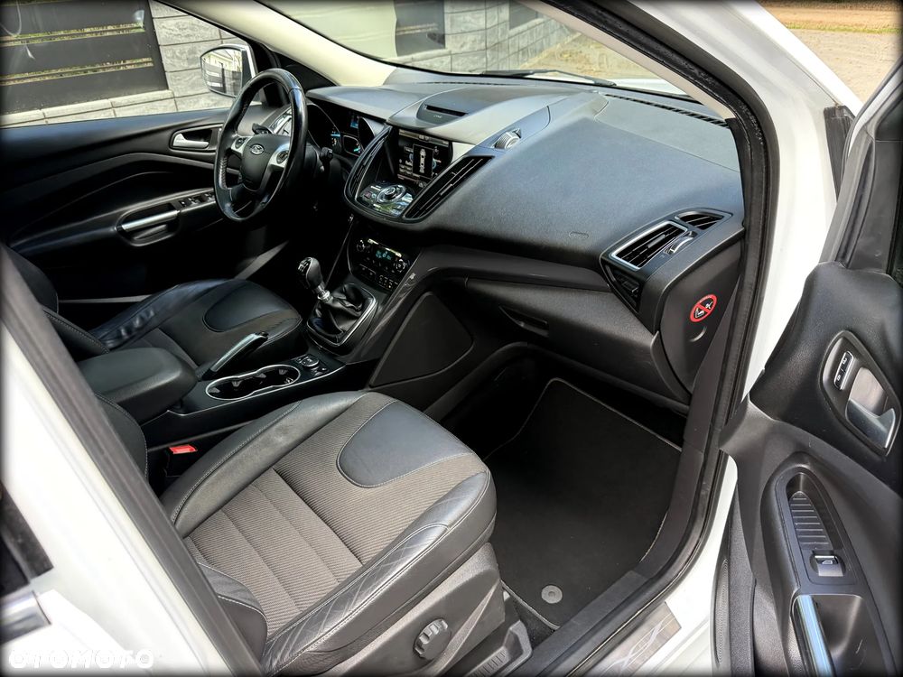 Ford Kuga 2.0 TDCi 4x4 Titanium - 6
