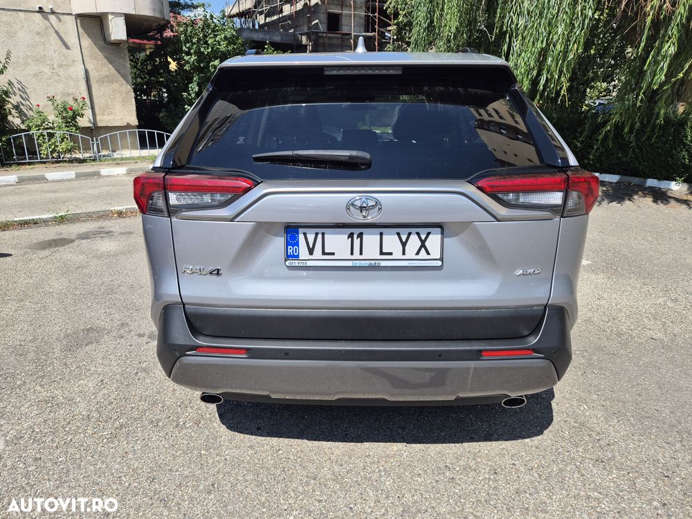 Toyota RAV4 2.0P 6MT AWD Dynamic - 6
