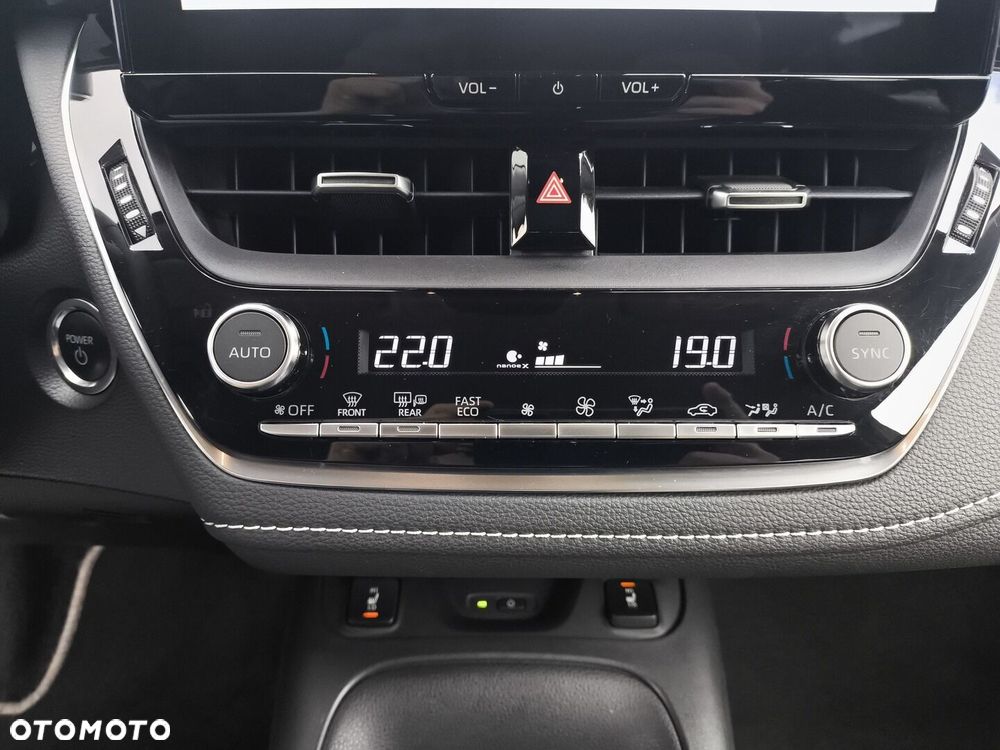 Toyota Corolla 1.8 Hybrid Style - 23