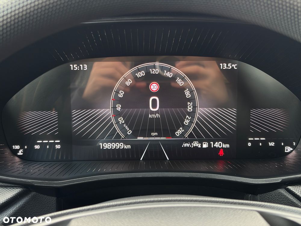 Skoda Fabia 1.0 Essence - 17