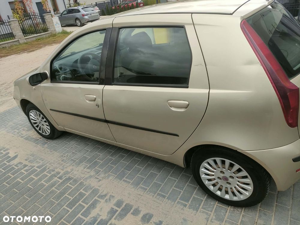 Fiat Punto 1.2 8V - 12