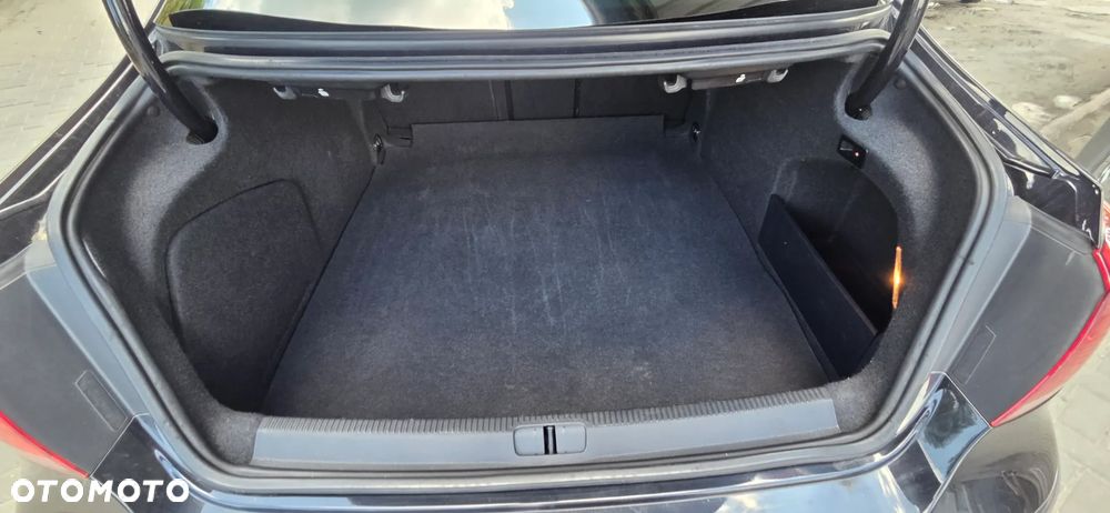 Volkswagen CC 2.0 TDI BlueMotion Technology DSG - 33