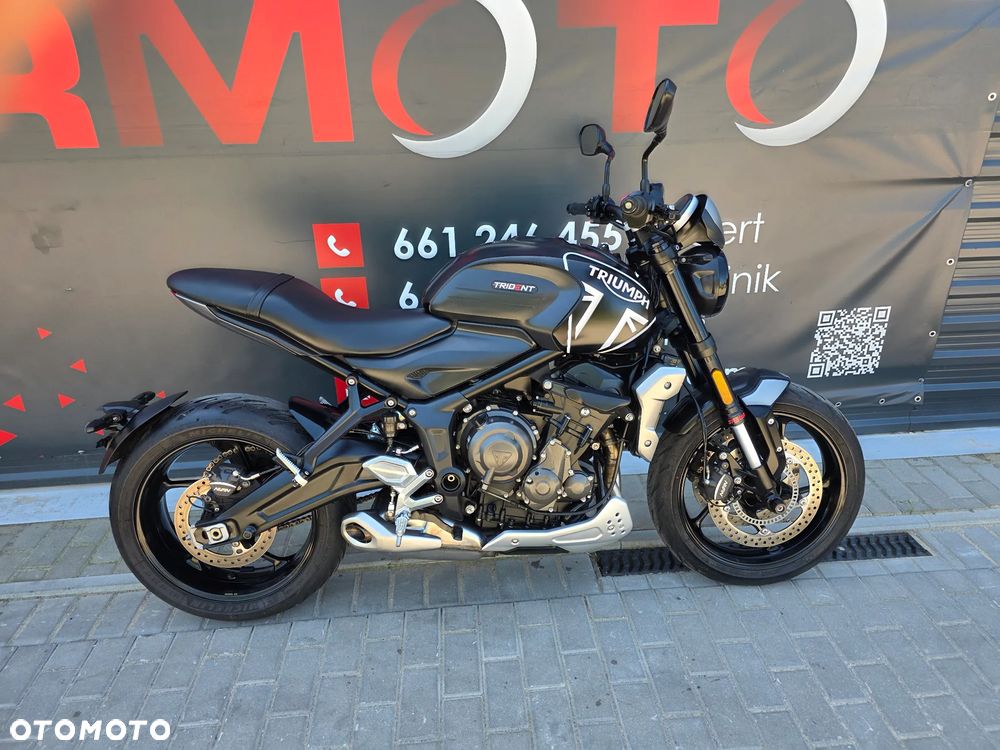 Triumph Trident - 2