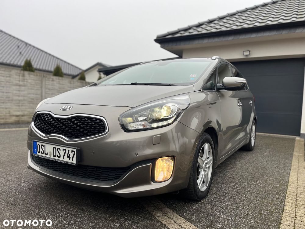 Kia Carens 1.7 CRDi XL 7os - 3