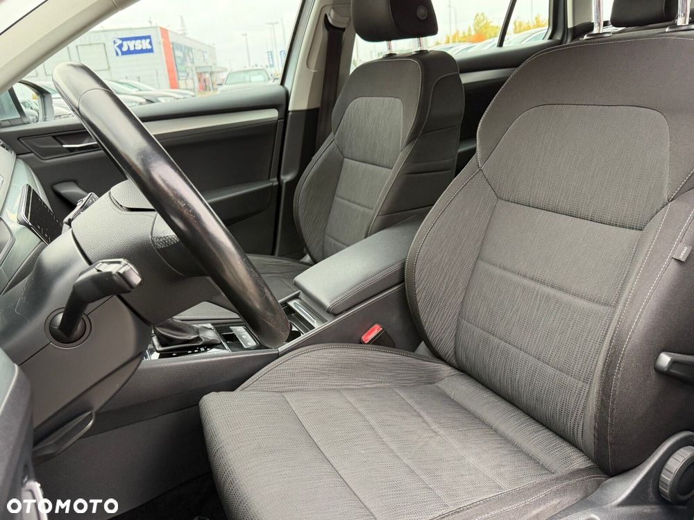Skoda Superb 2.0 TDI Ambition DSG - 11