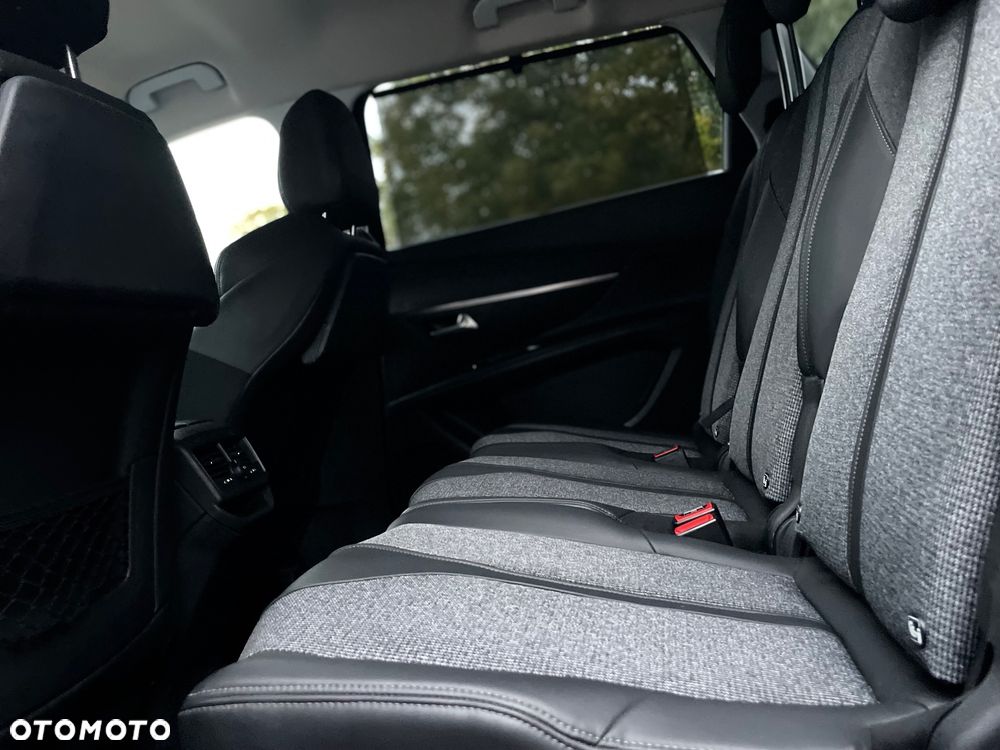 Peugeot 5008 BlueHDI 120 EAT6 Allure - 11
