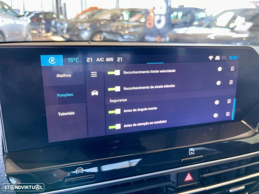 Citroën C4 X 1.2 PureTech Shine EAT8 - 24