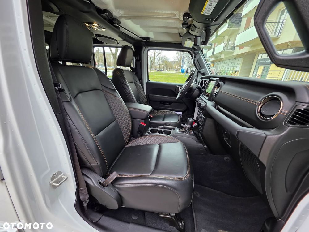 Jeep Wrangler Unlimited 2.0 Turbo PHEV 4xe Sahara - 35