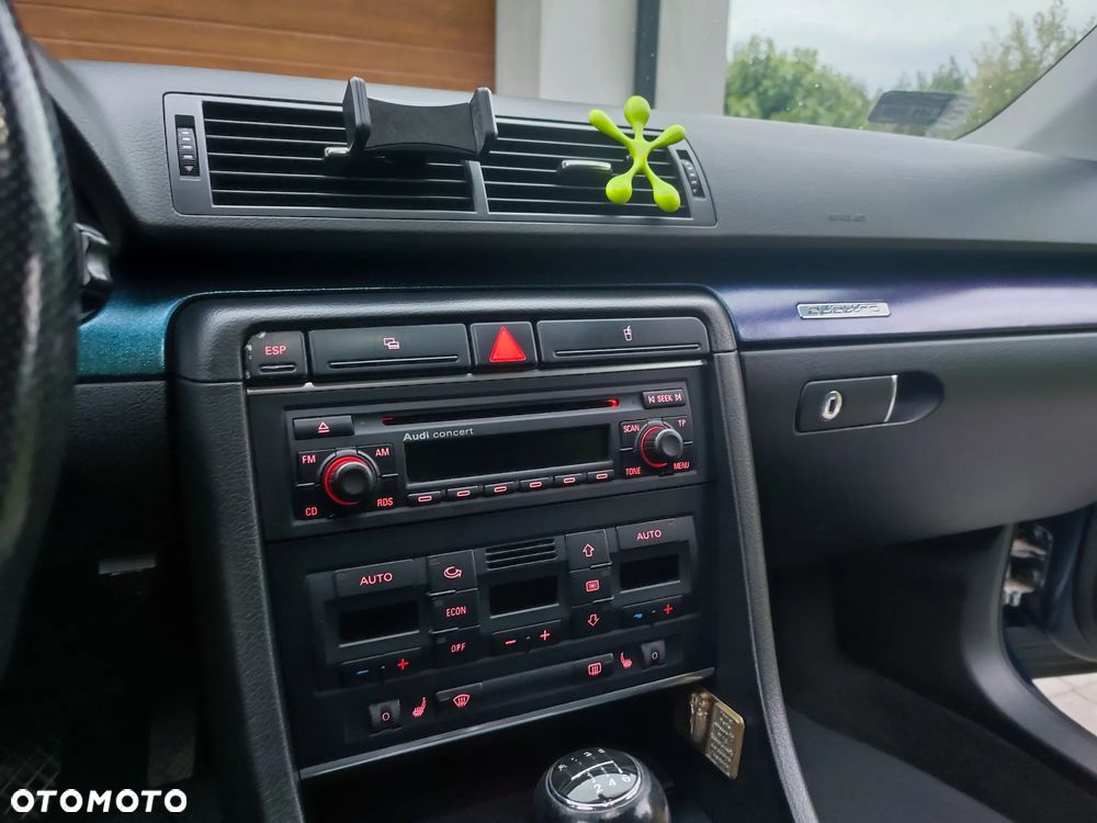 Audi A4 Limousine - 7