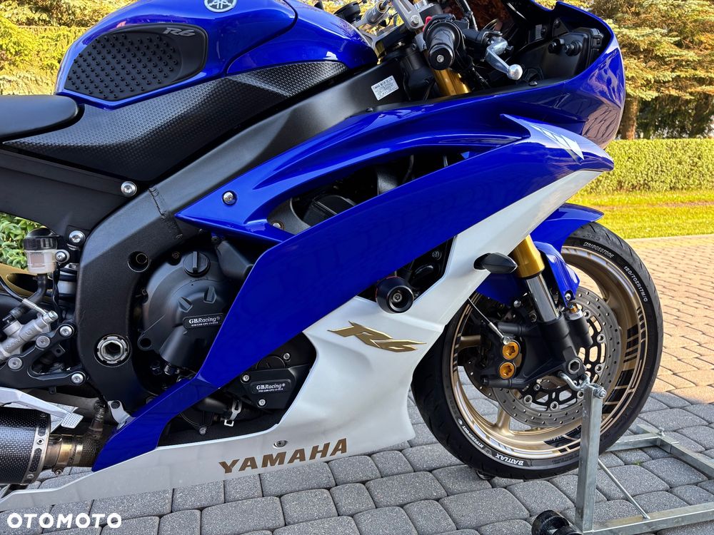 Yamaha R6 - 11